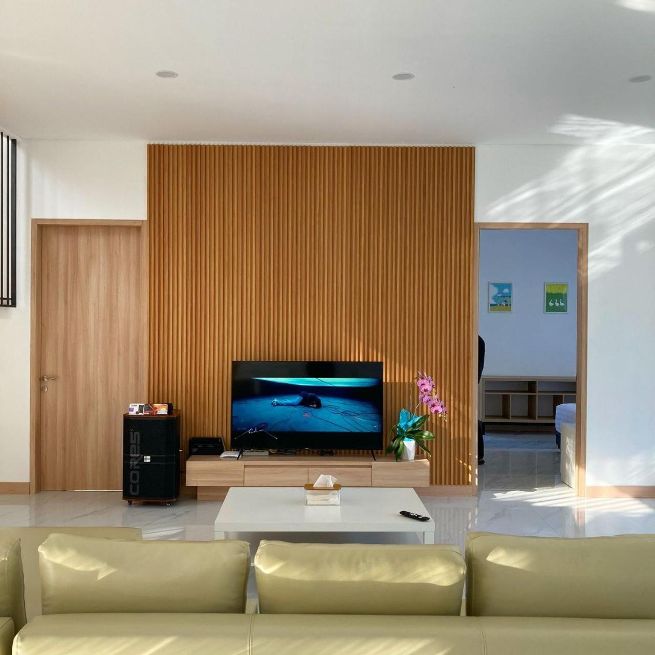 Lenis Villa Bandung